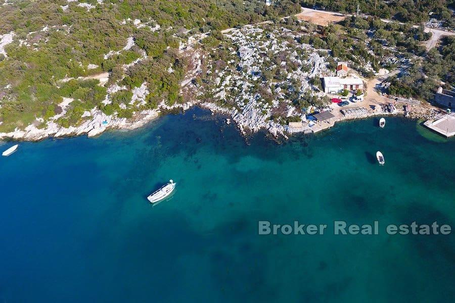 Building land first row to the sea