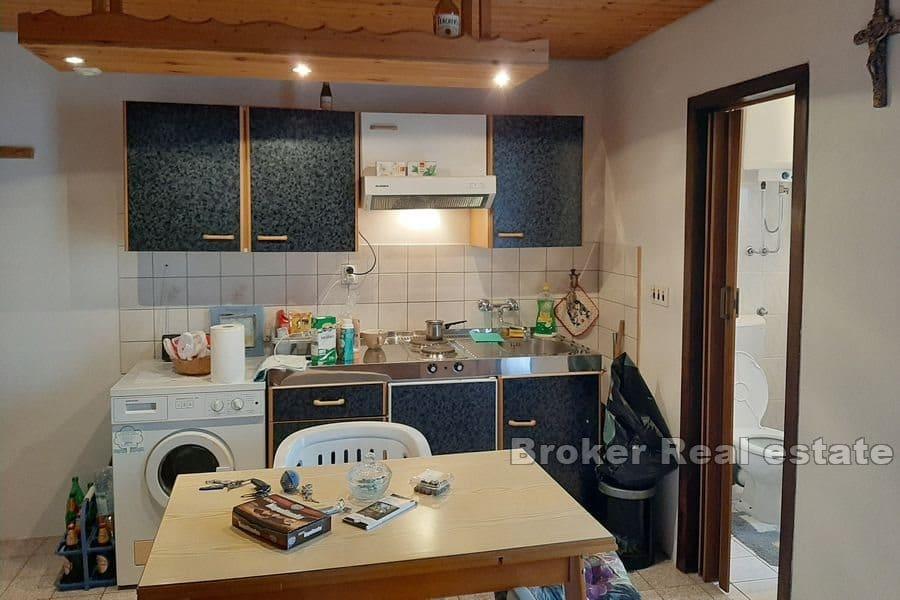 Apartment near the sea