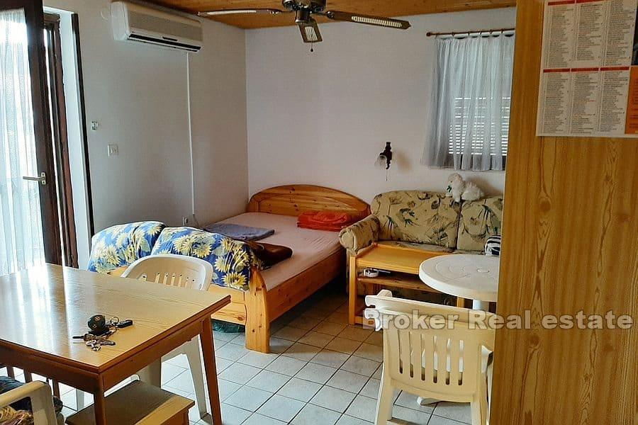 Apartment near the sea