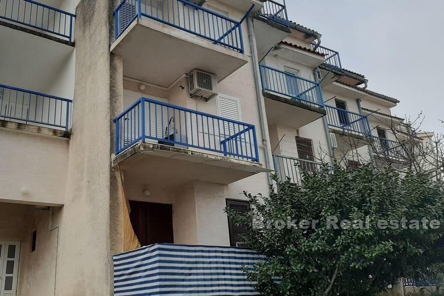 Apartment near the sea