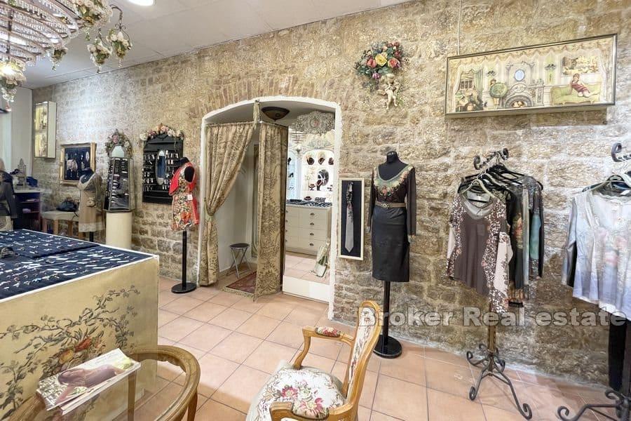 Locale commerciale nel centro storico