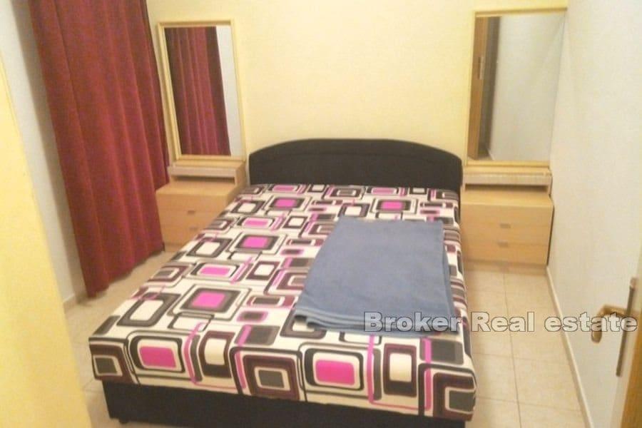 Apartment house first row to the sea