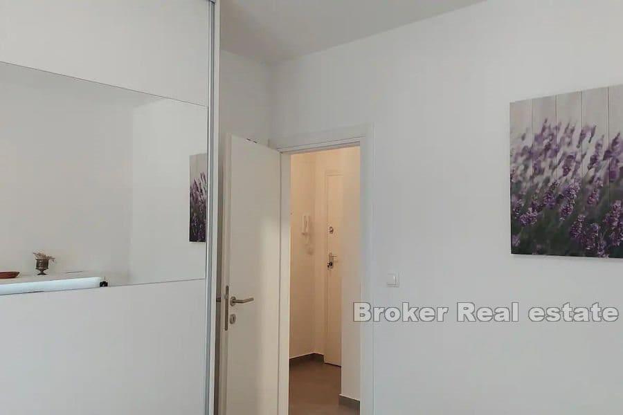 Apartament z tarasem na dachu i widokiem na morze