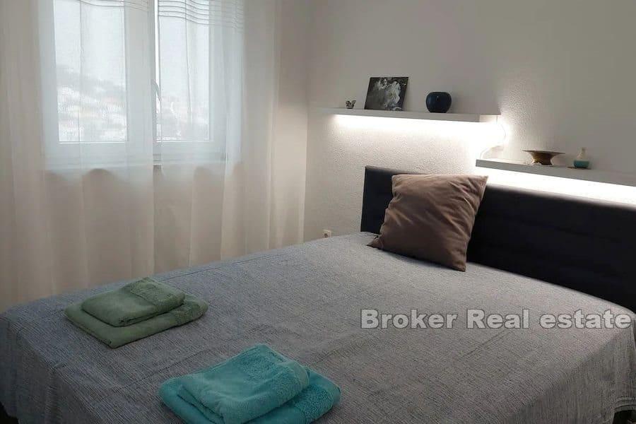 Apartament z tarasem na dachu i widokiem na morze