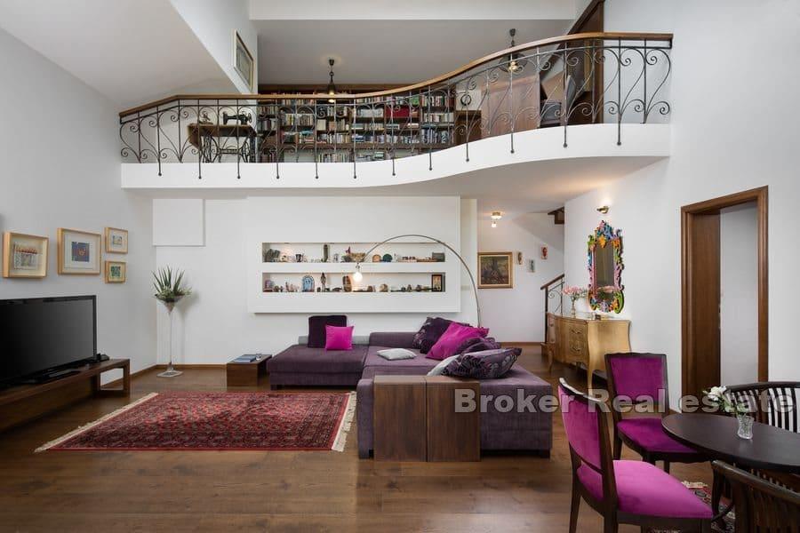 Imanje s panoramskim pogledom na more