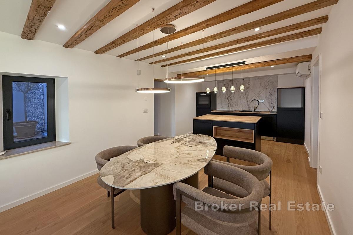 Luksusowy apartament w pierwszym rzędzie do morza