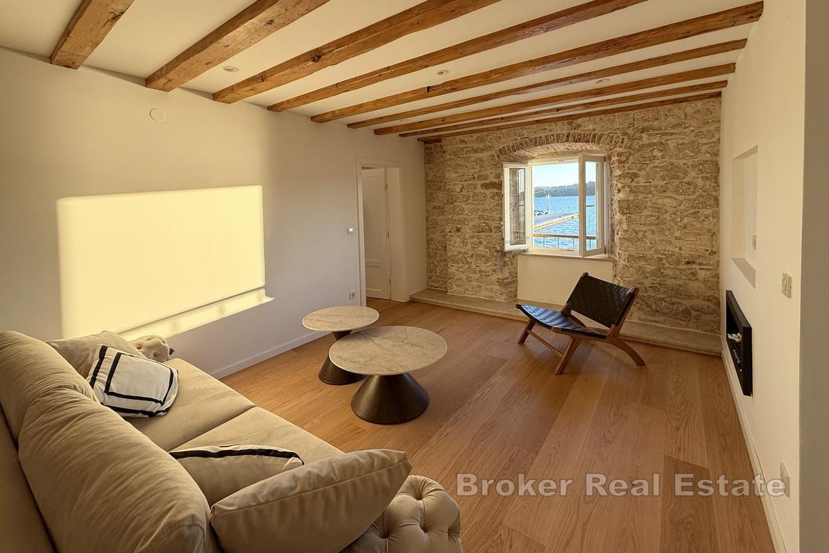 Luksusowy apartament w pierwszym rzędzie do morza