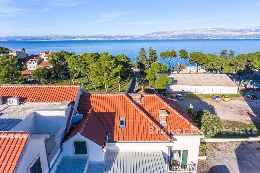 Apartment first row to the sea