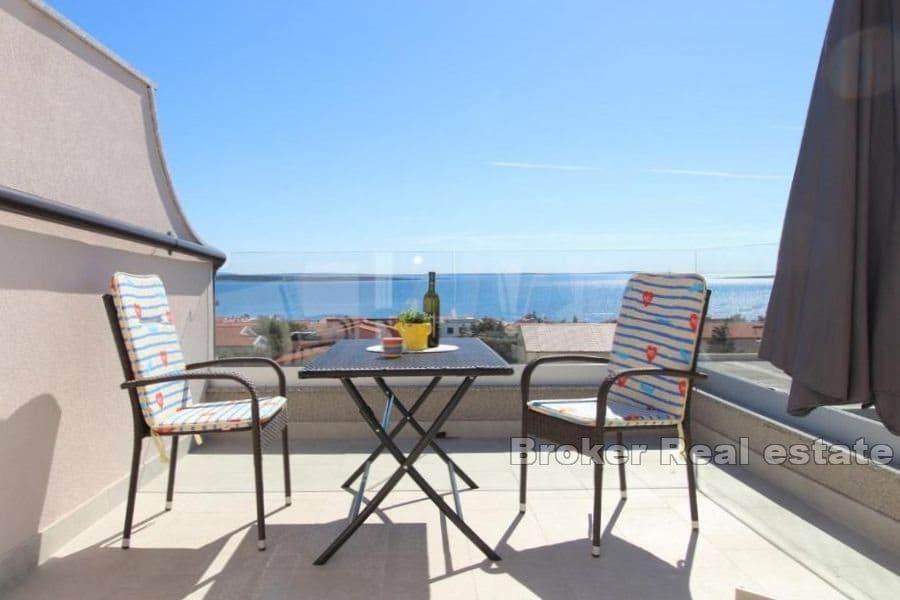 Apartment house with sea view