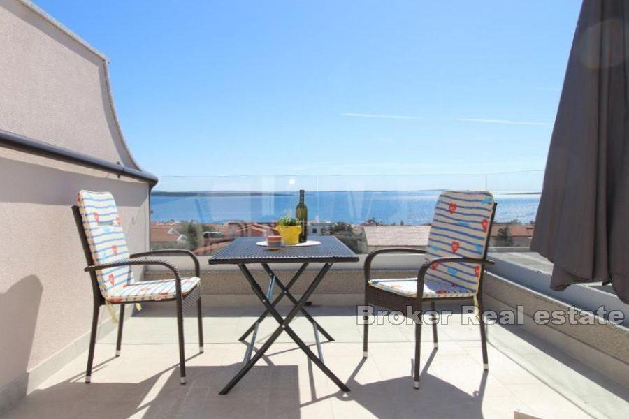 Apartment house with sea view