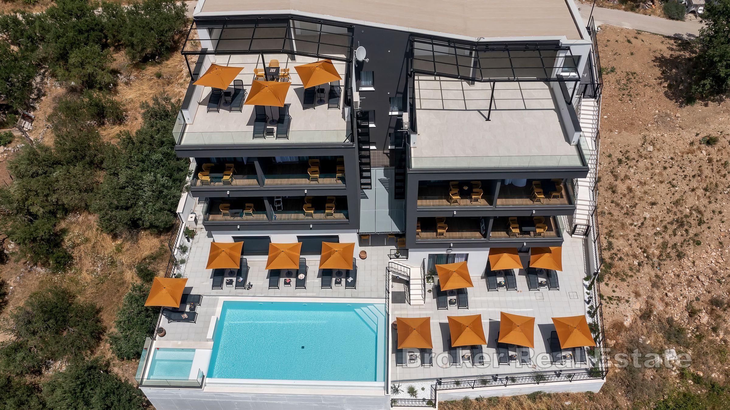 Immobilier de luxe avec vue dégagée sur la mer