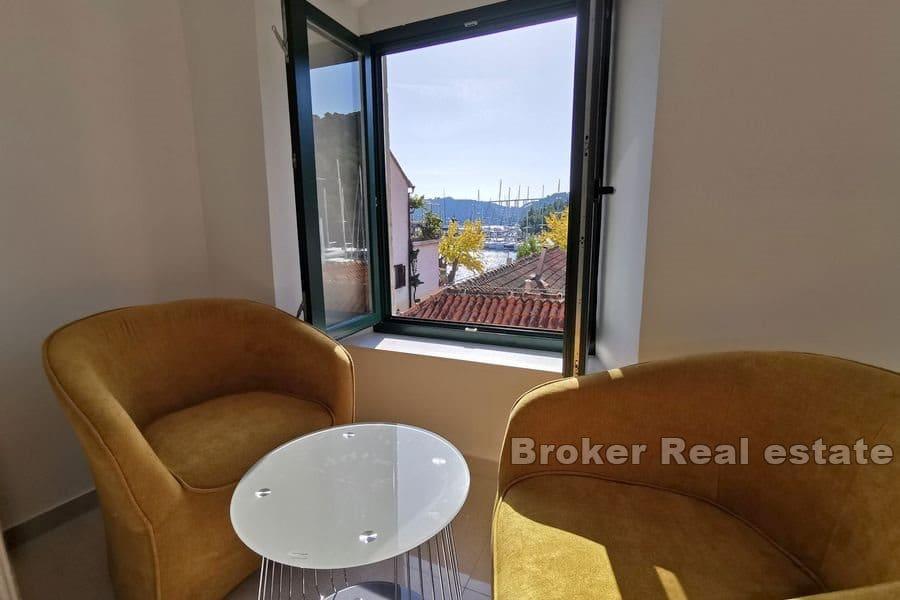 Отель рядом с морем