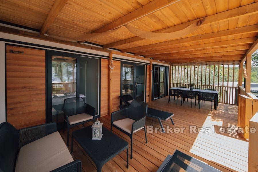 Mobil-homes dans une station touristique