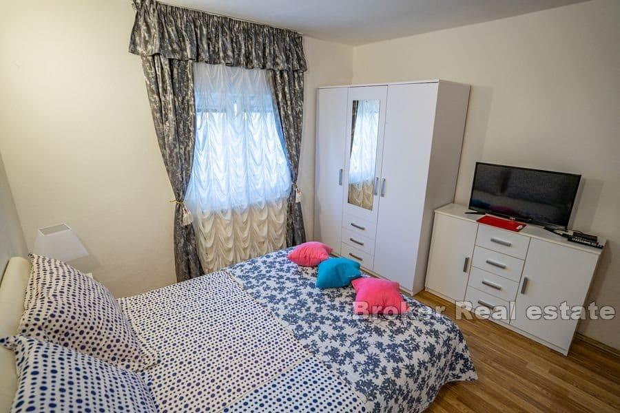 Apartmanska kuća blizu mora