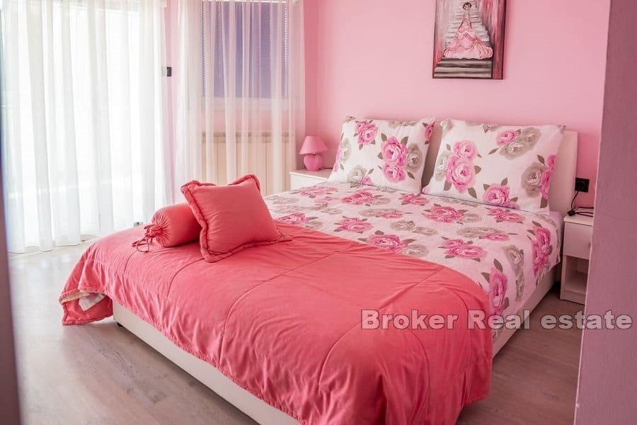 Apartmanska kuća blizu mora