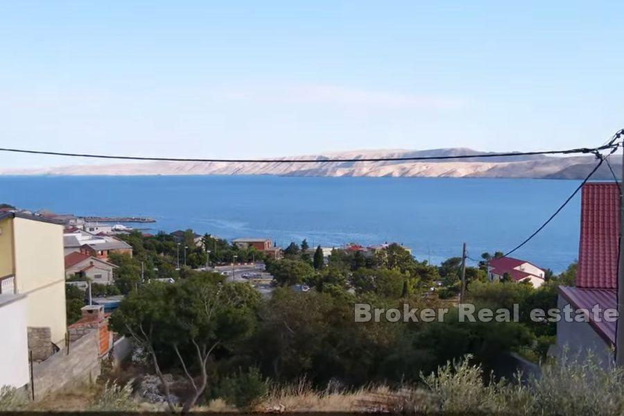 Immeuble avec vue dégagée sur la mer