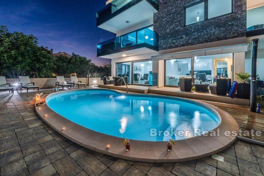 Luxury villa with pool and roof terrace