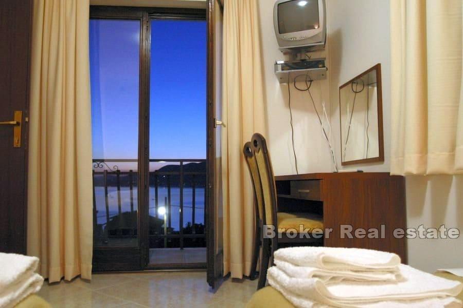 Litet hotell med restaurang