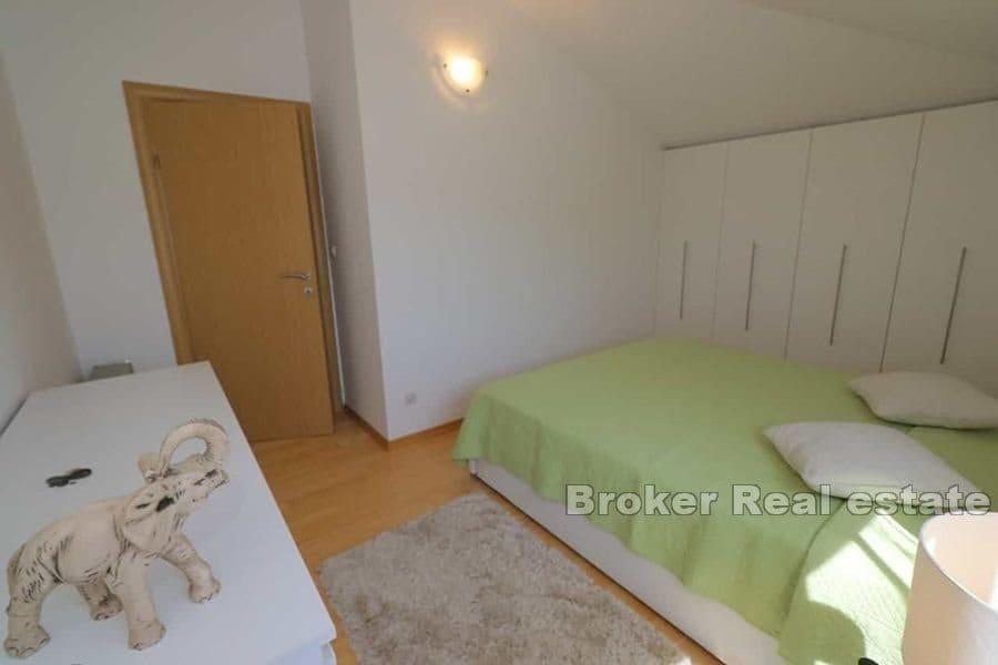 Meje, třípokojový apartmán s výhledem na moře