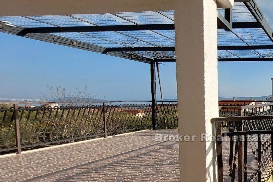 Apartment house with swimming pool