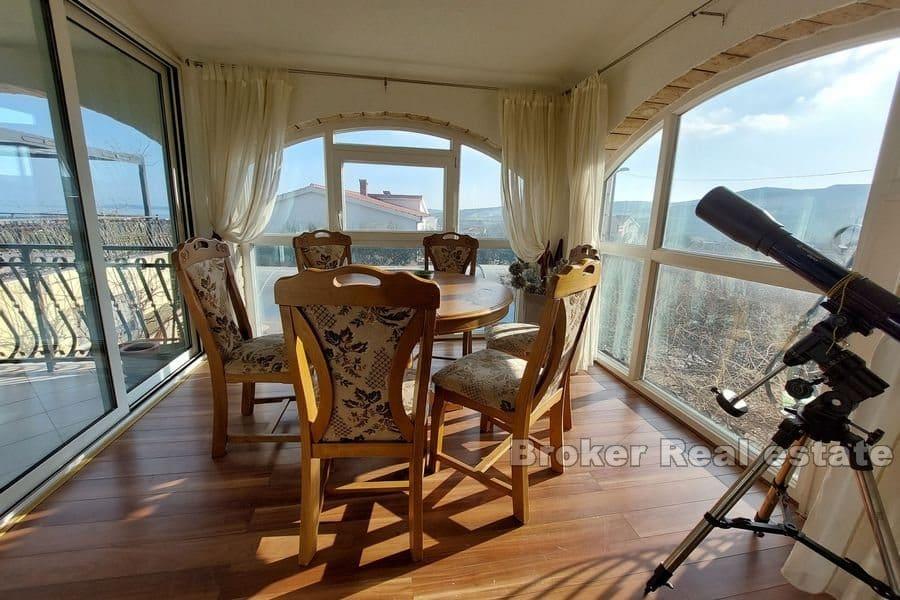 Apartmánový dům s bazénem