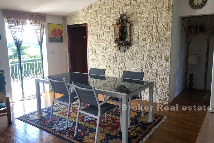Apartment with open sea view