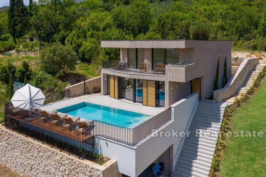 Luxury villa with pool