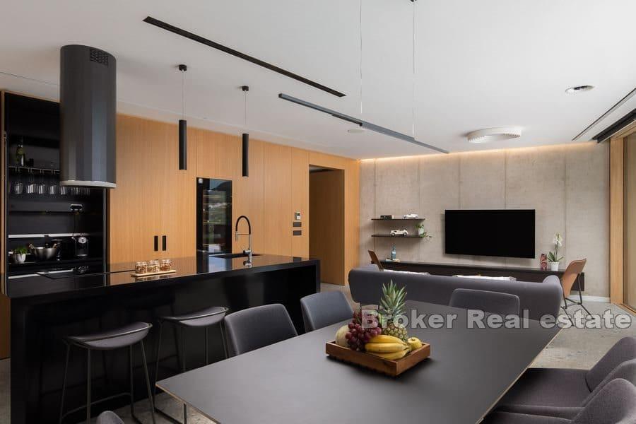 Luxusní vila s bazénem