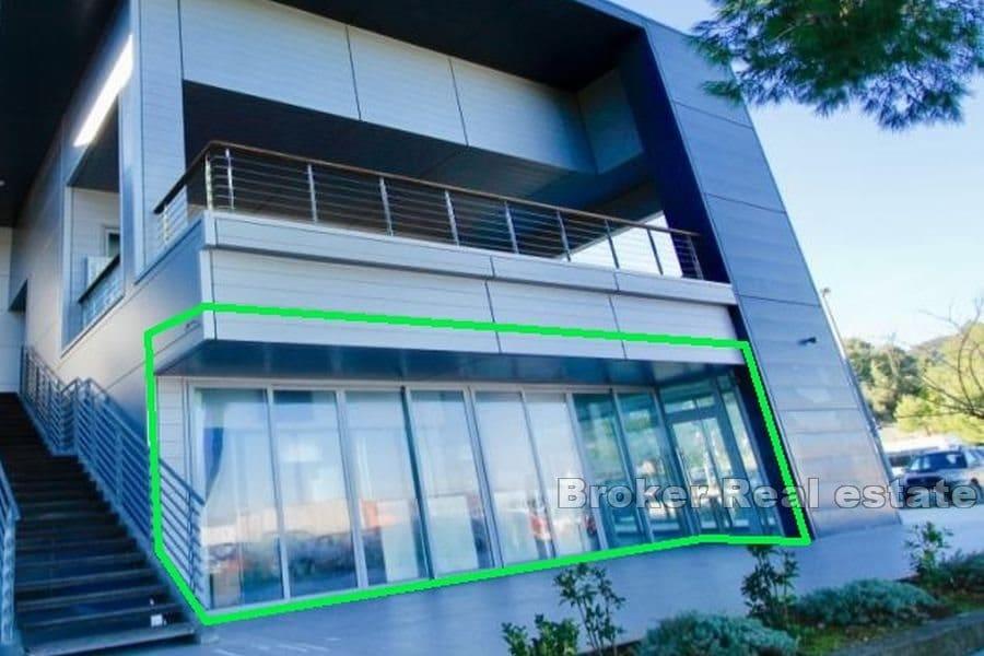 Restaurang i första raden mot havet