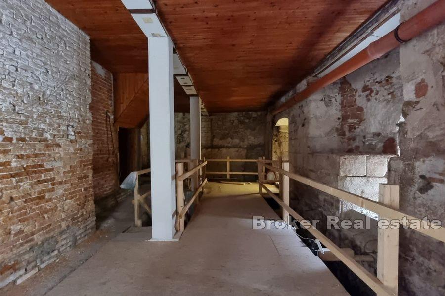 Commercial space in the heart of Diocletian's Palace