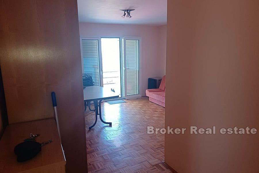 Apartment with open sea view