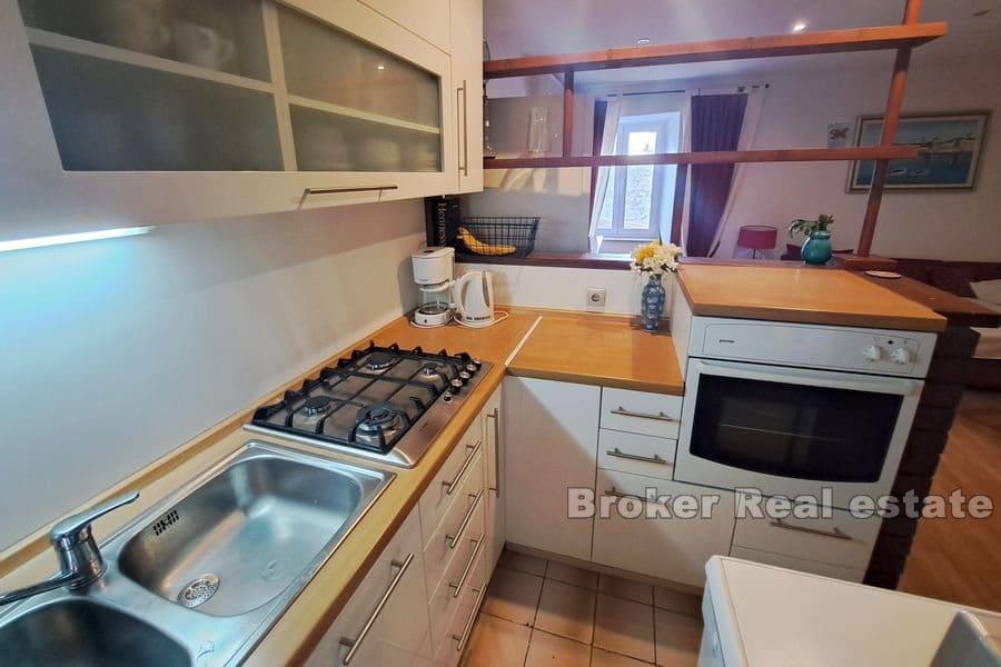 Appartement de quatre pièces dans le centre ancien