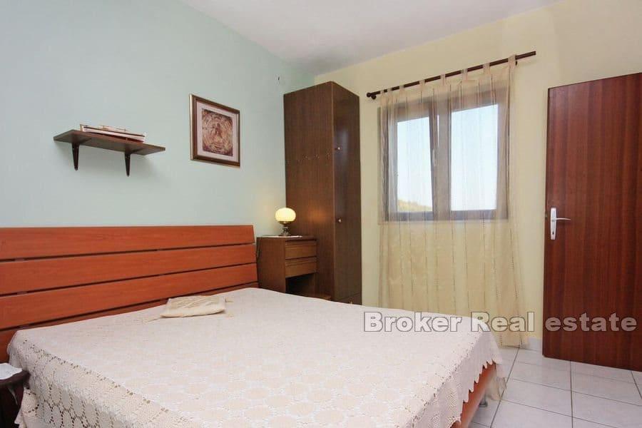 House with a spacious garden near the sea