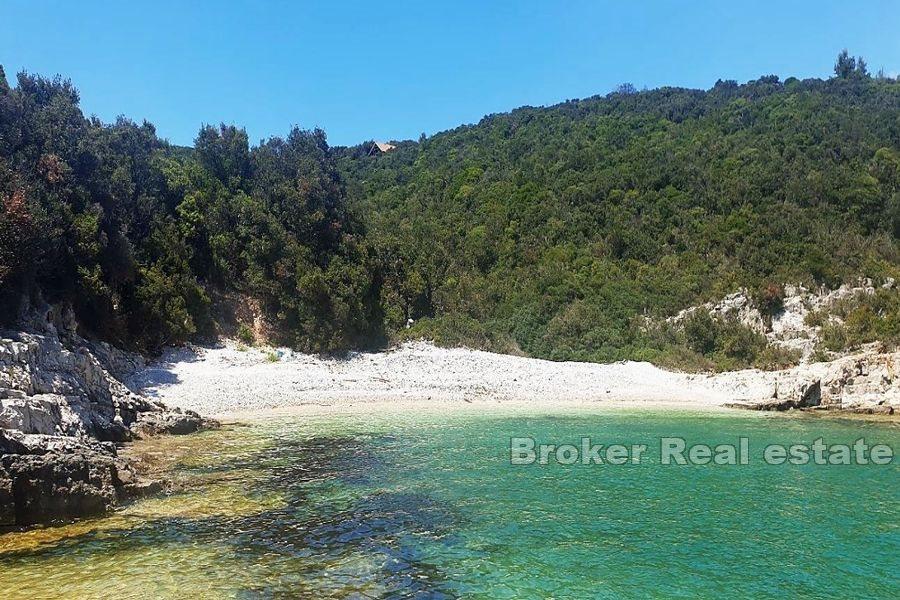 Land i T-sonen første rad til sjøen