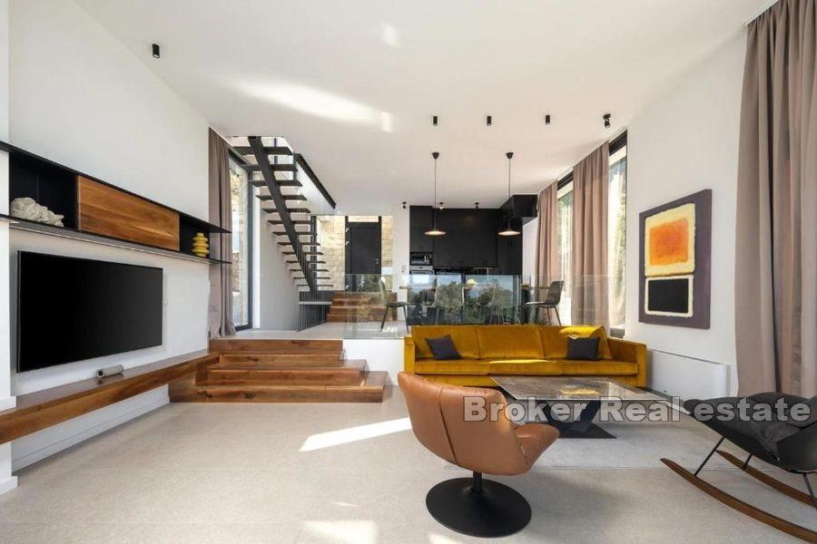 Luxury villa near the sea