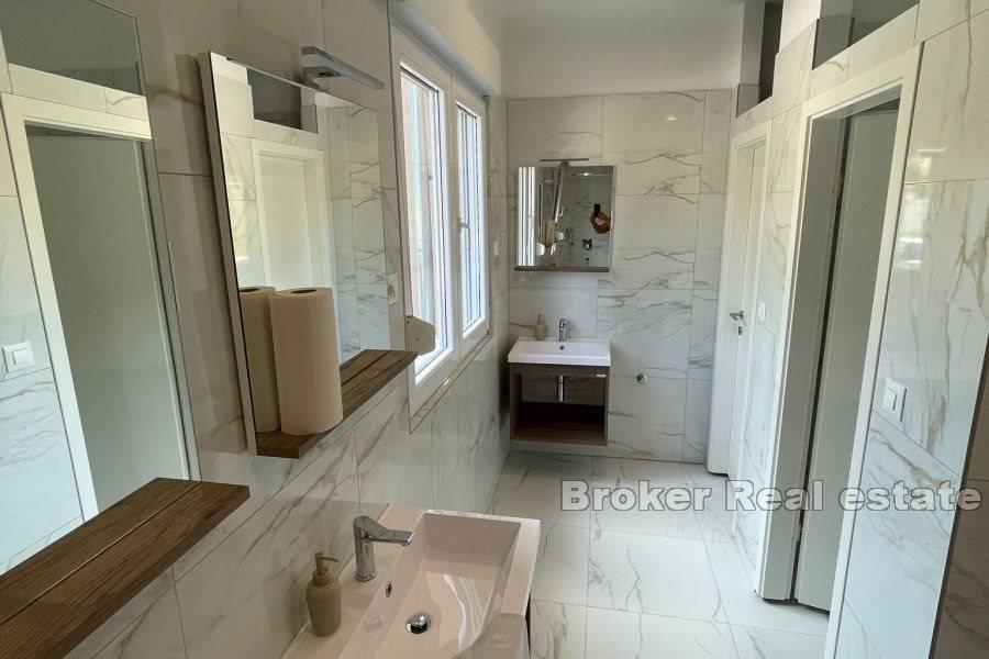 Хостел на семь комнат