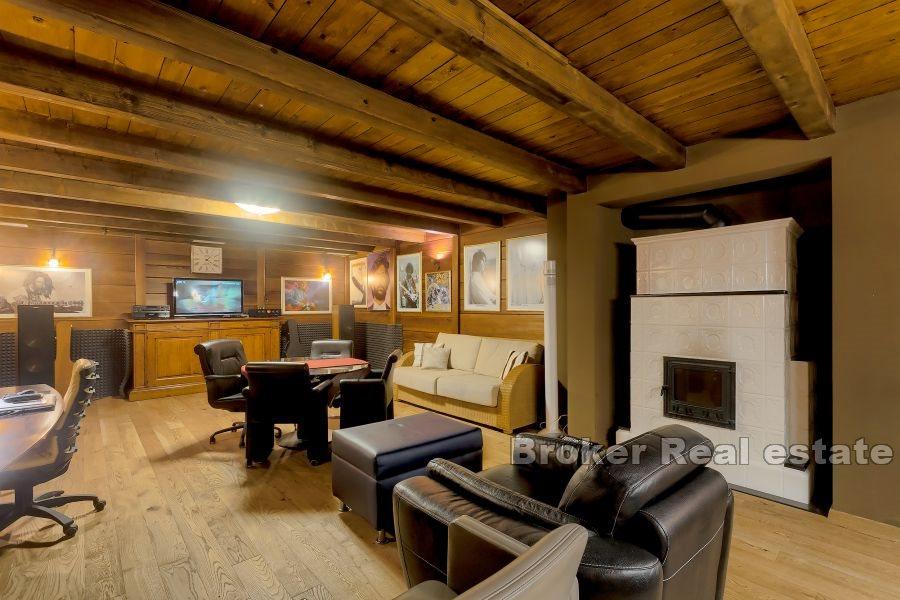 Villa moderne avec piscine