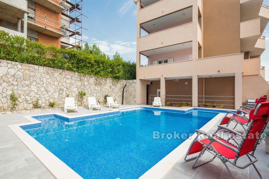 Apartmenthaus nicht weit vom Meer entfernt