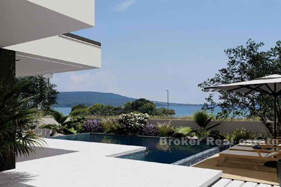 Lyxig villa med pool och havsutsikt