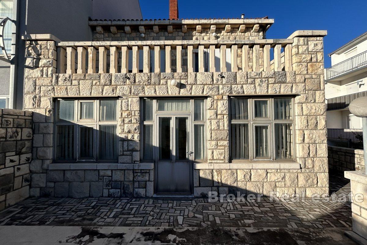 Bačvice - Zweistöckiges Haus mit Meerblick
