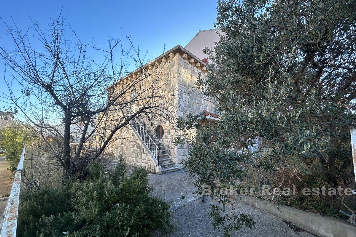 Bačvice - Zweistöckiges Haus mit Meerblick