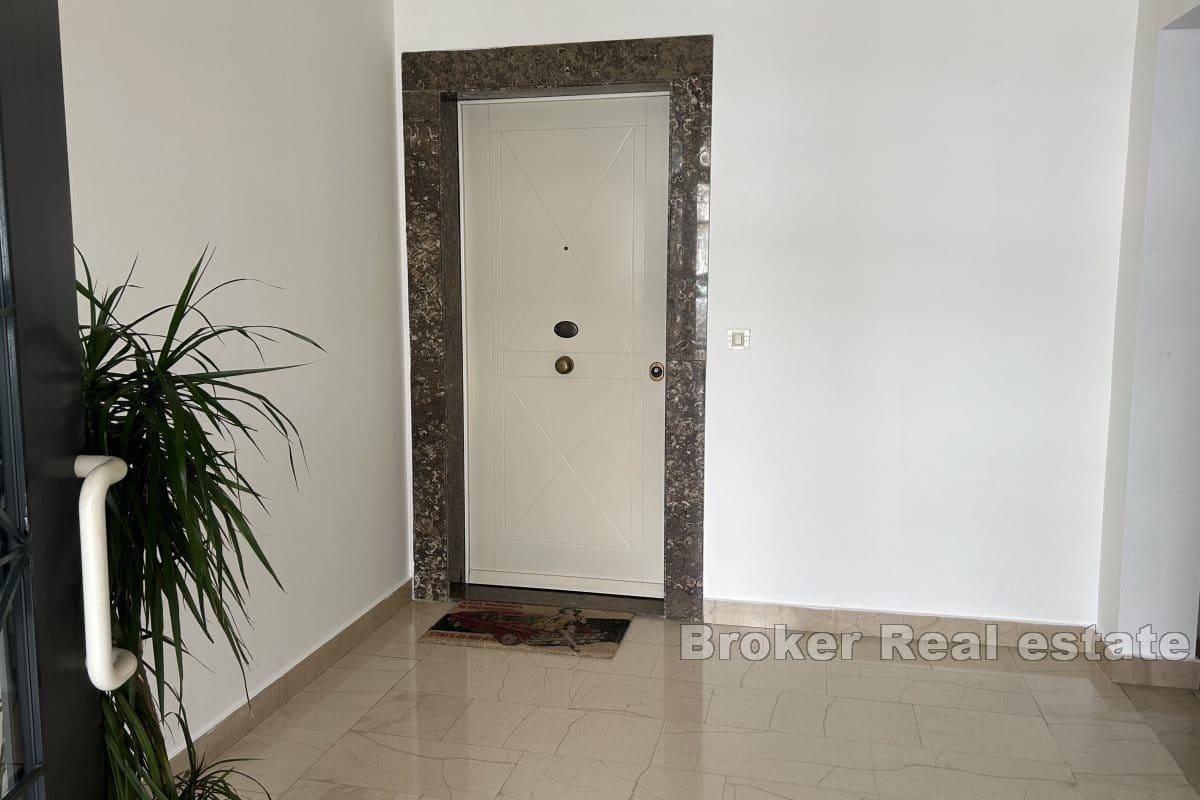 Fully furnished one bedroom apartment