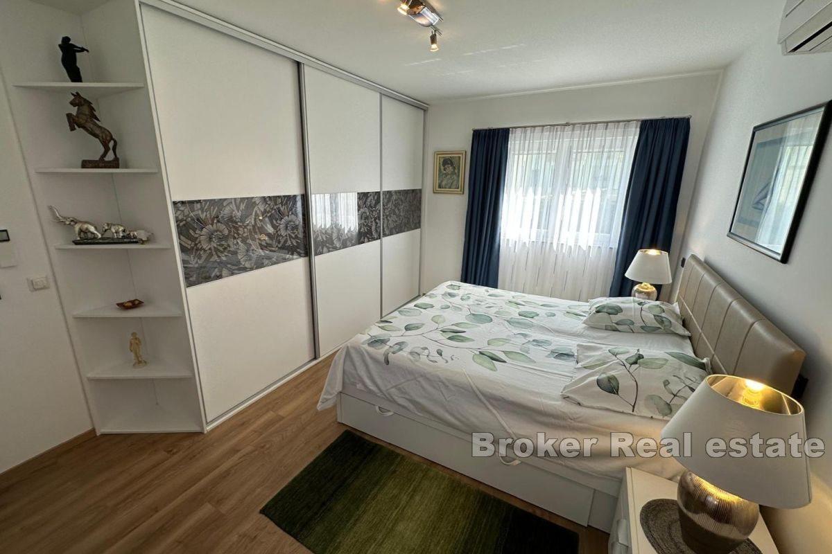 Krásný dům s výhledem na moře