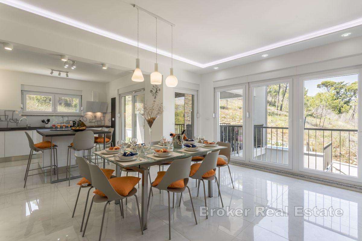 Villa di lusso con piscina