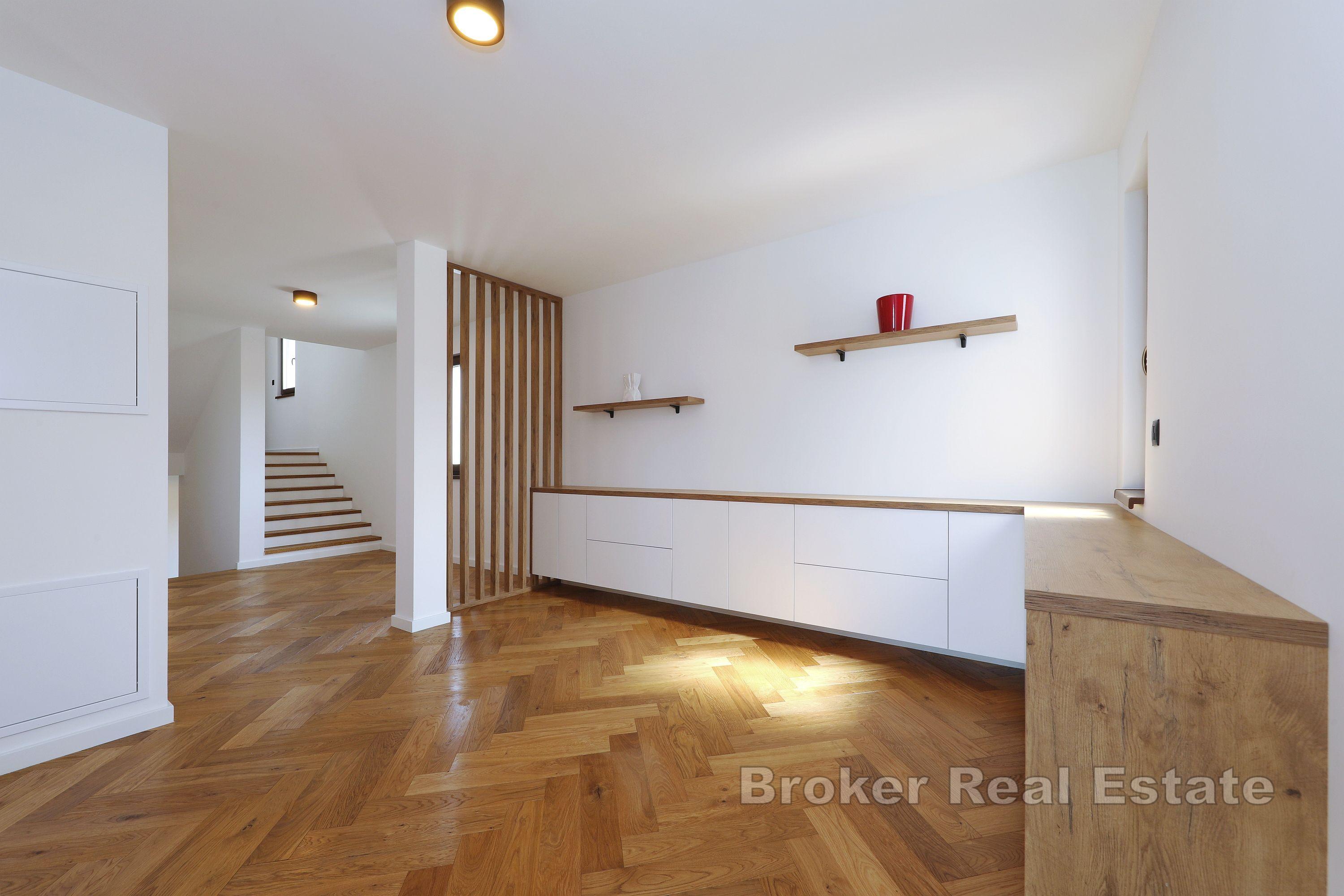 Необыкновенная вилла с видом на море