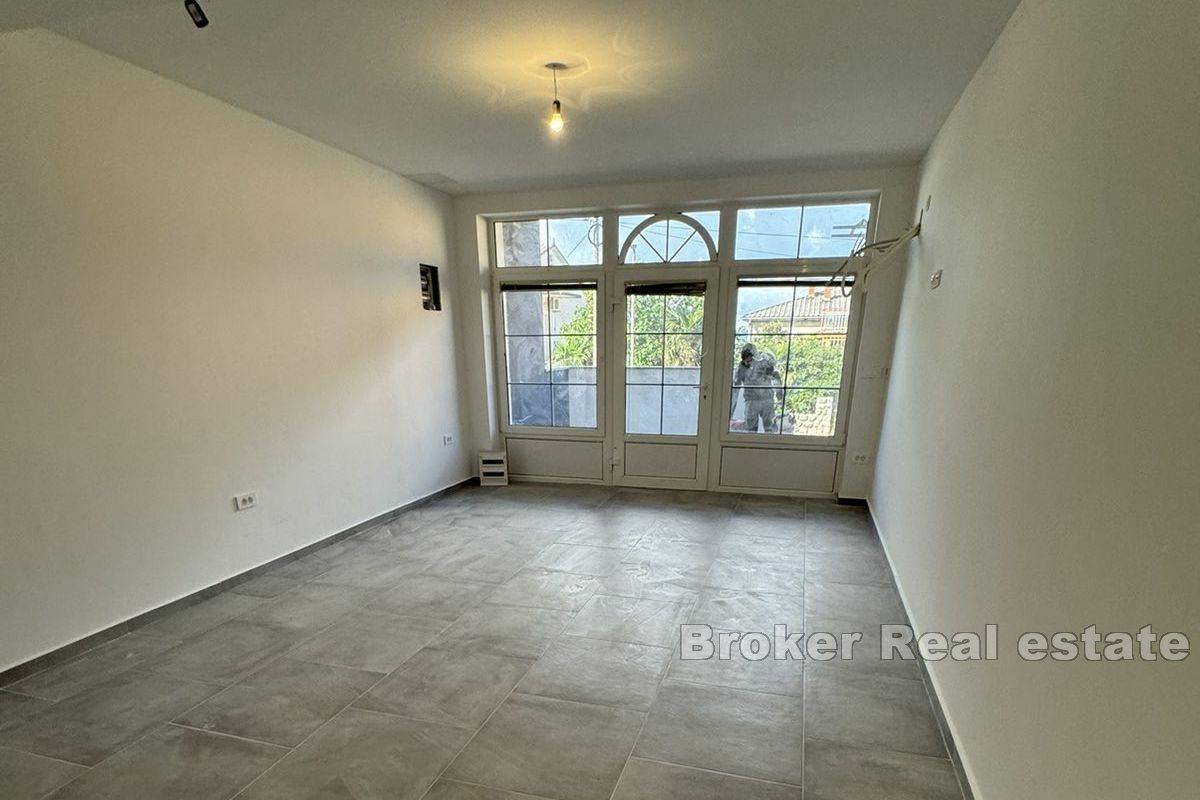Moderne Wohnung in einem neu gebauten Gebäude