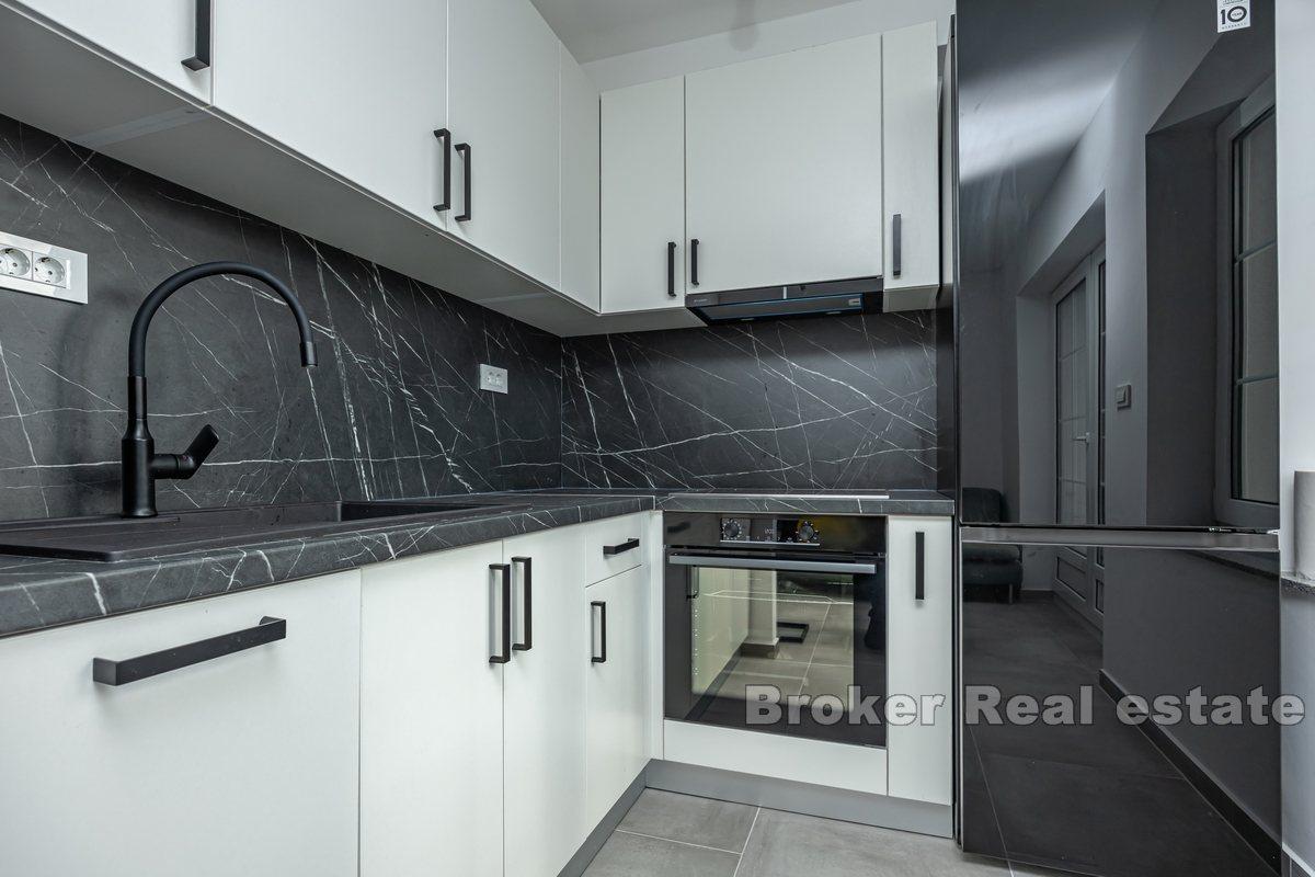 Moderne Wohnung in einem Neubau mit Meerblick