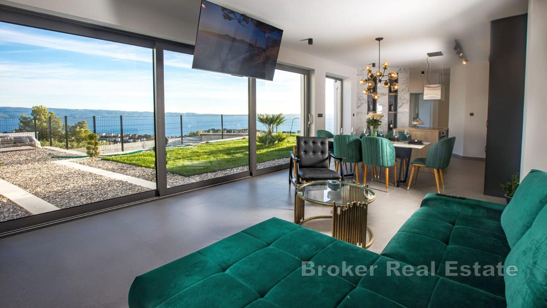 Einfamilienhaus mit Panoramablick auf das Meer