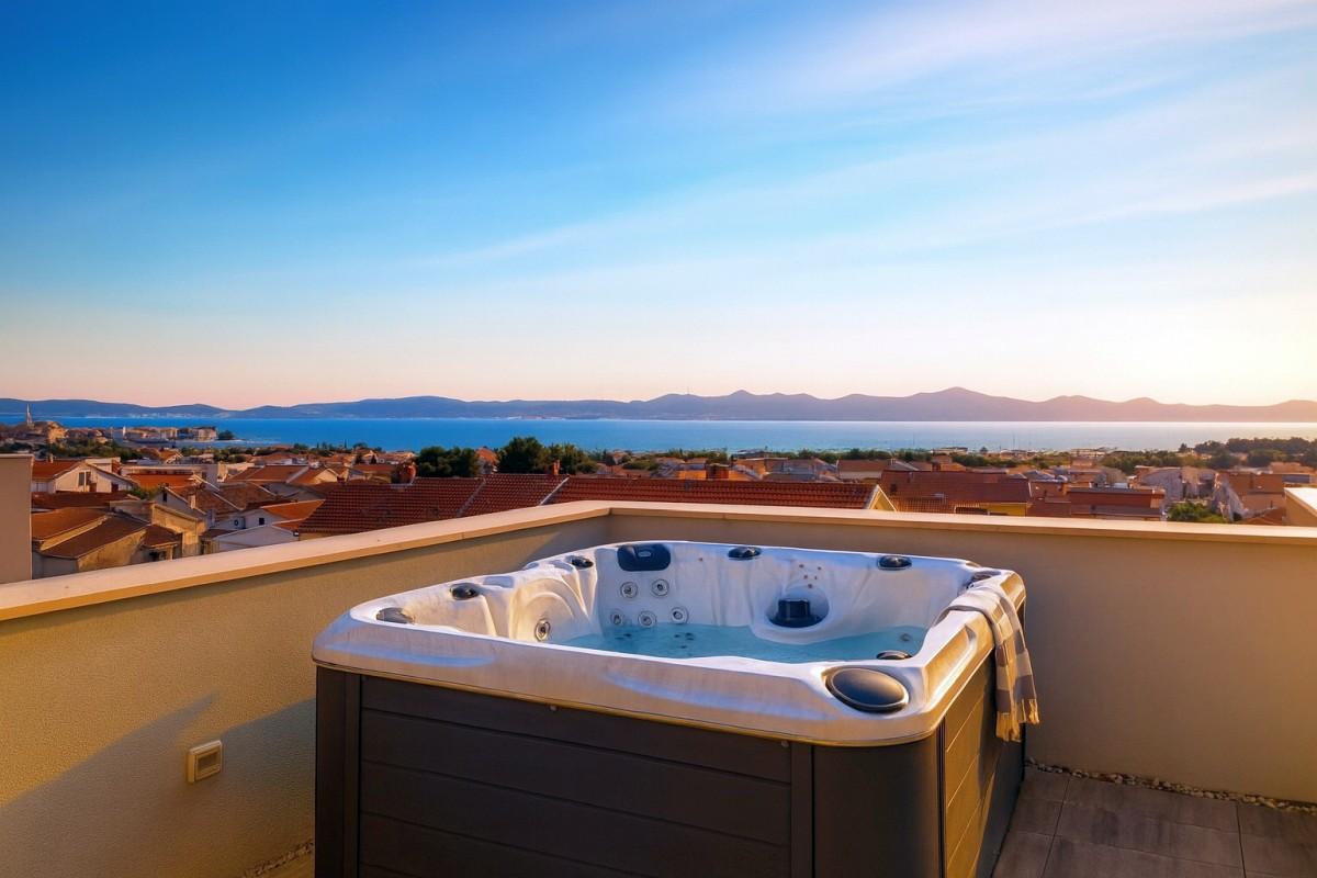 Spacieux penthouse avec vue sur la mer