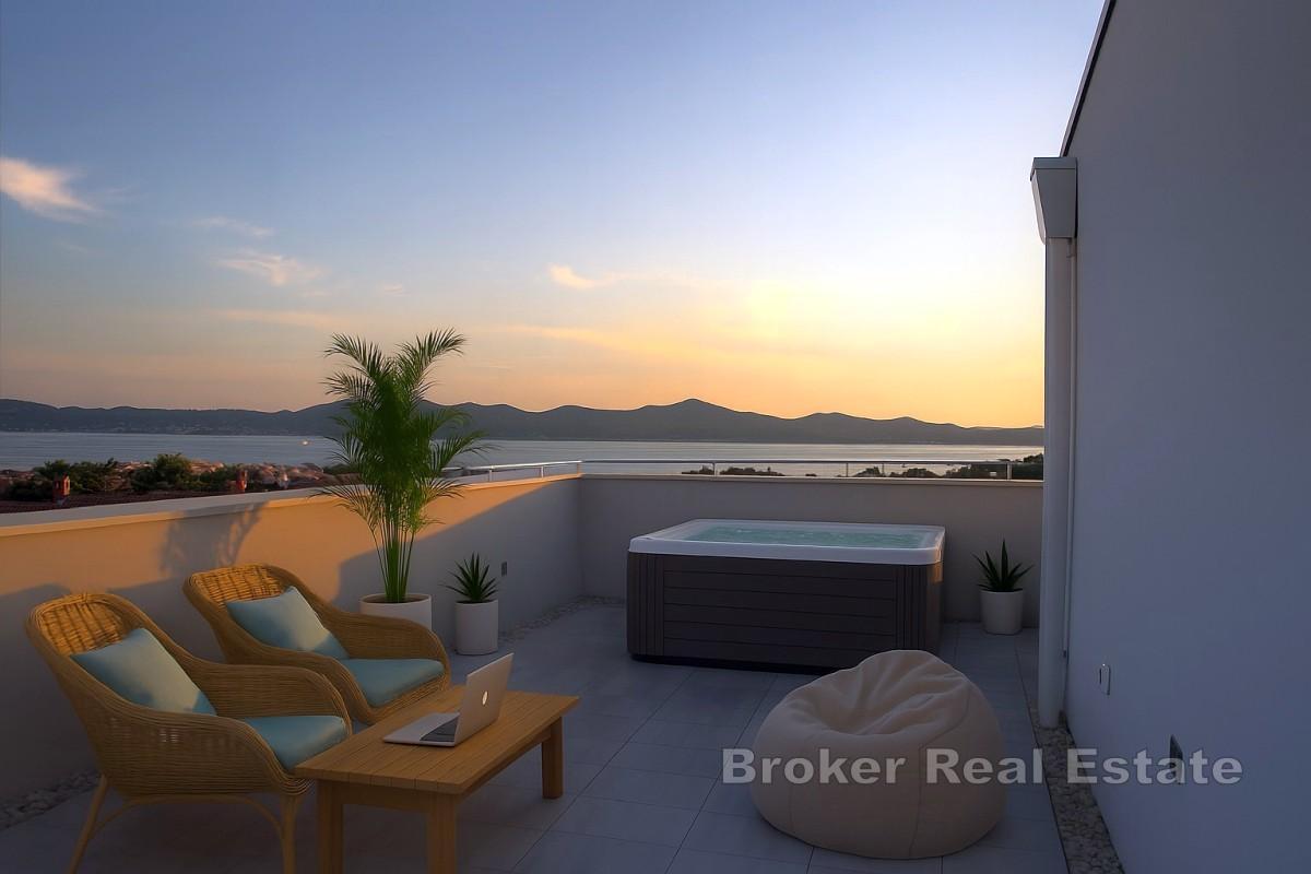 Spacieux penthouse avec vue sur la mer